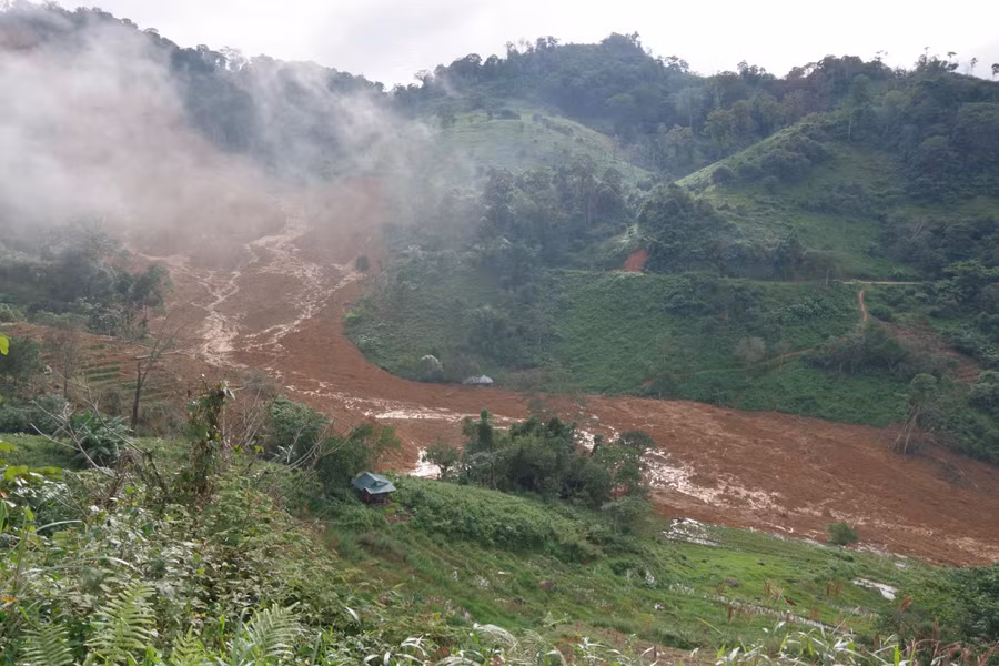 Hiện trường vụ sạt lở.