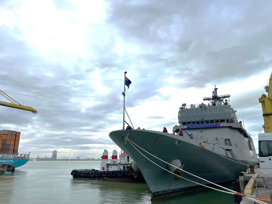 Tàu huấn luyện ROKS Hansando của Hải quân Hàn Quốc.