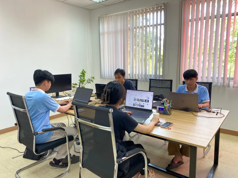 Các phòng học của không gian sáng tạo và công nghệ Việt Nam – Nhật Bản (Vietnam - Japan Innovation & Technology Space, VJIT). 