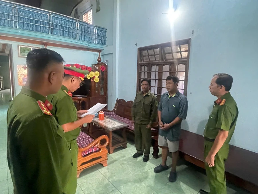 Công an tỉnh Quảng Nam thi hành Lệnh giữ người trong trường hợp khẩn cấp, Quyết định tạm giữ đối với Nguyễn Công Thịnh. 