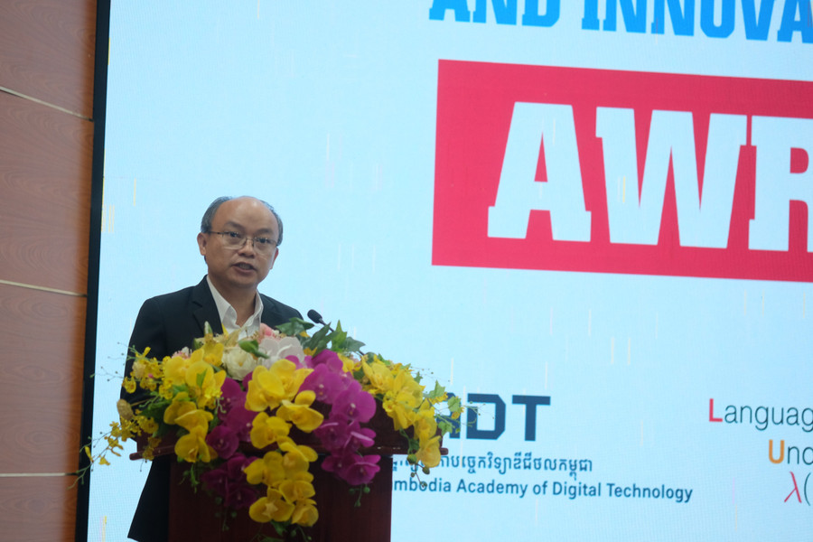 TS Huỳnh Ngọc Thọ - Phó Hiệu trưởng Trường VKU phát biểu khai mạc. dscf4209.jpg