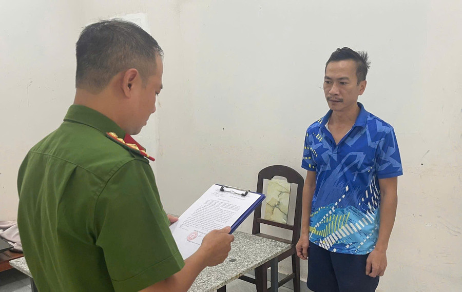 Trần Hùng Cường tại cơ quan Công an. Ảnh: CA