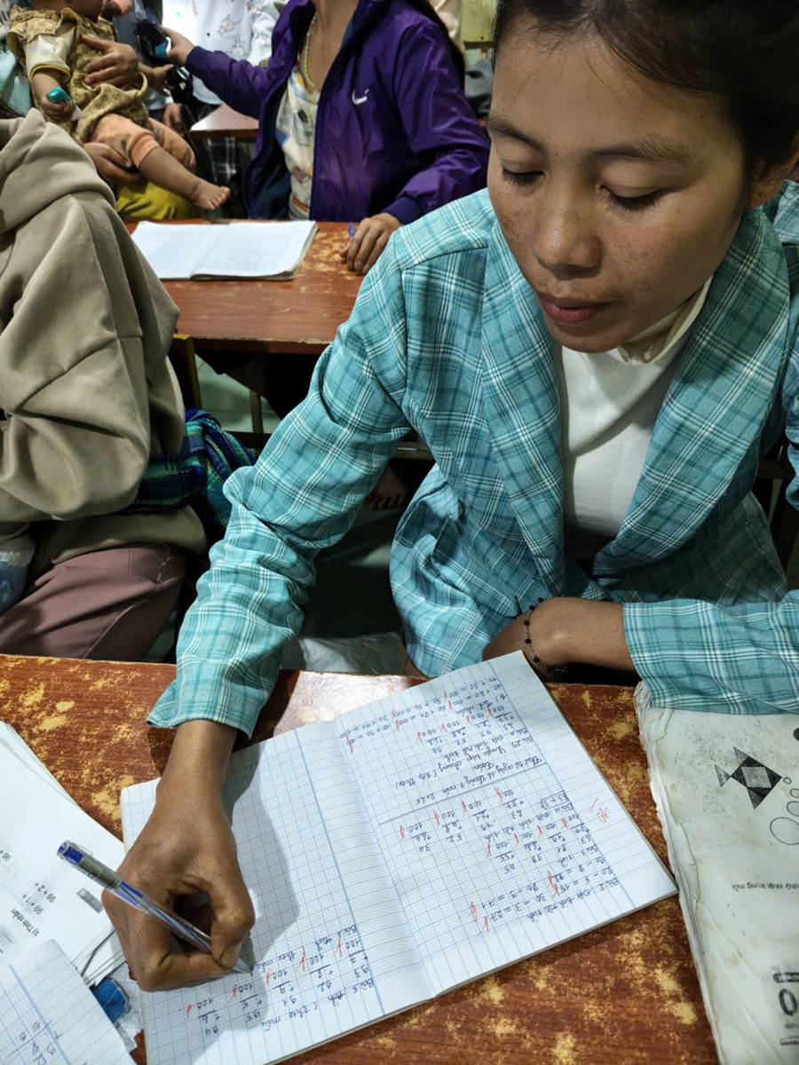 Một học viên của lớp học do cô Dương Thị Kiều dạy. 41914199339537797323.jpg