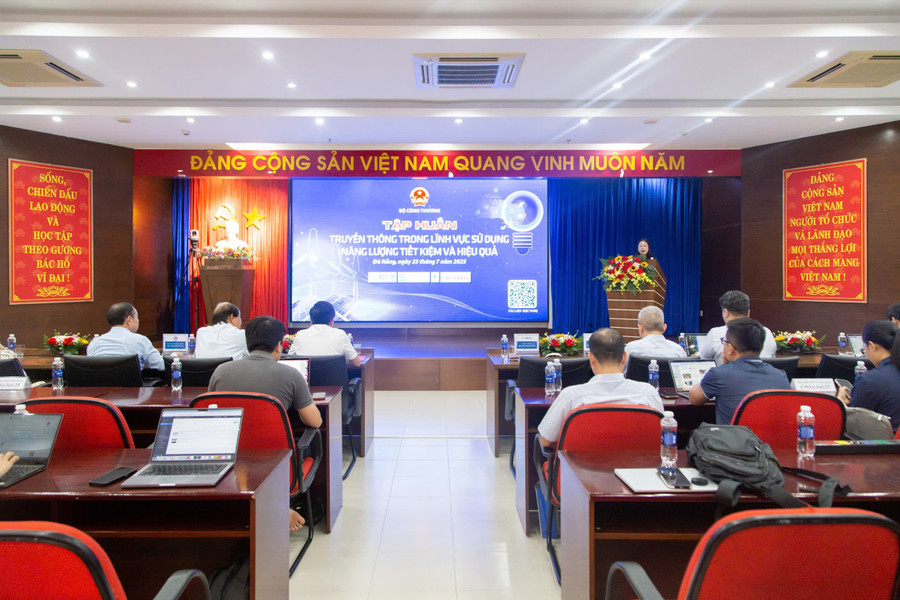 Quang cảnh buổi tập huấn. fd8fa625a55a2c04754b3.jpg