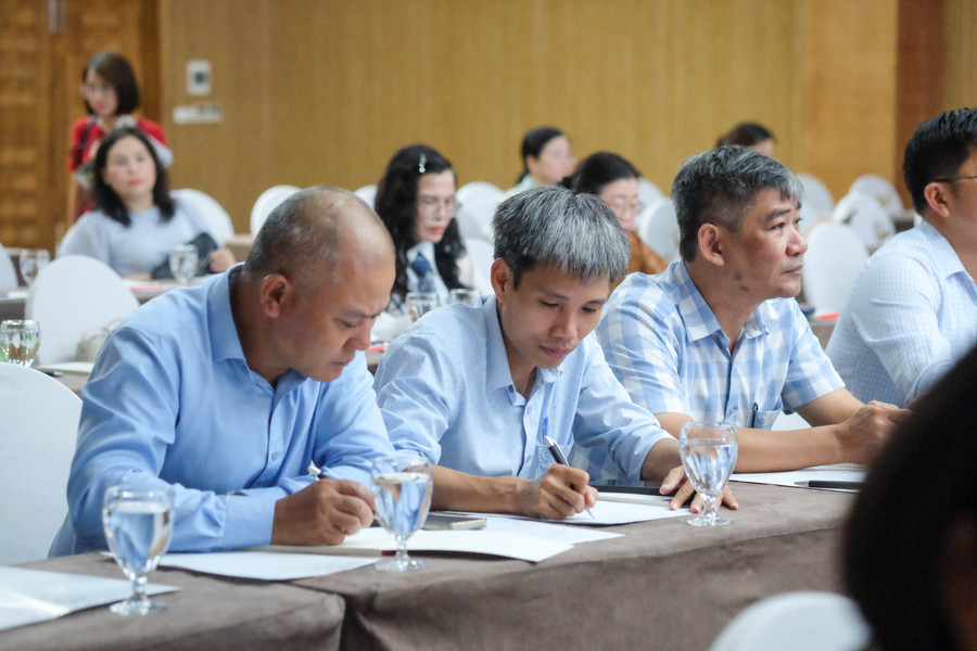 Buổi tập huấn nhằm nâng cao năng lực cho đội ngũ cán bộ công đoàn và làm công tác tuyên giáo công đoàn. dscf3287.jpg