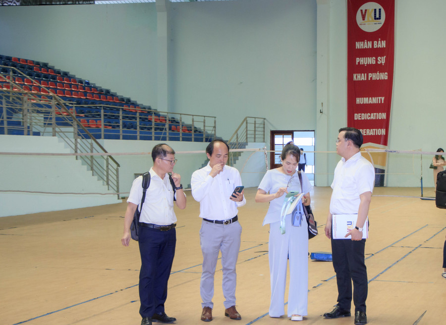 Lãnh đạo Sở GD&ĐT TP Đà Nẵng và Trường VKU kiểm tra nơi tổ chức Khai mạc, Bế mạc và địa điểm thi. da-nang-1.jpg