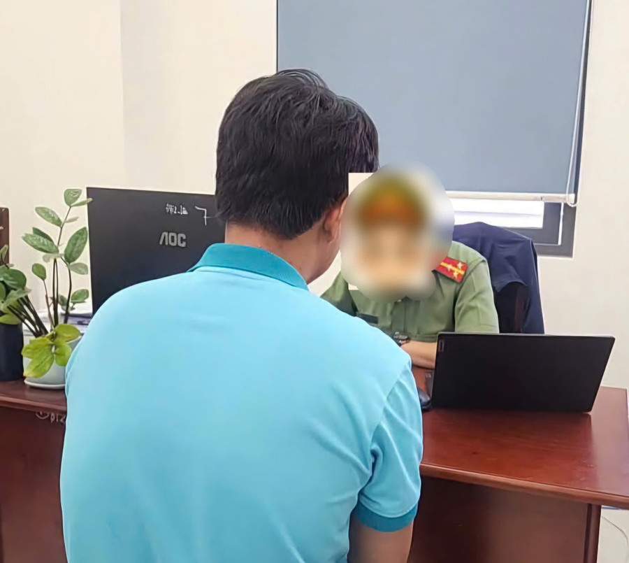 Cơ quan Công an làm việc với N.A.Q. (Ảnh: CACC)