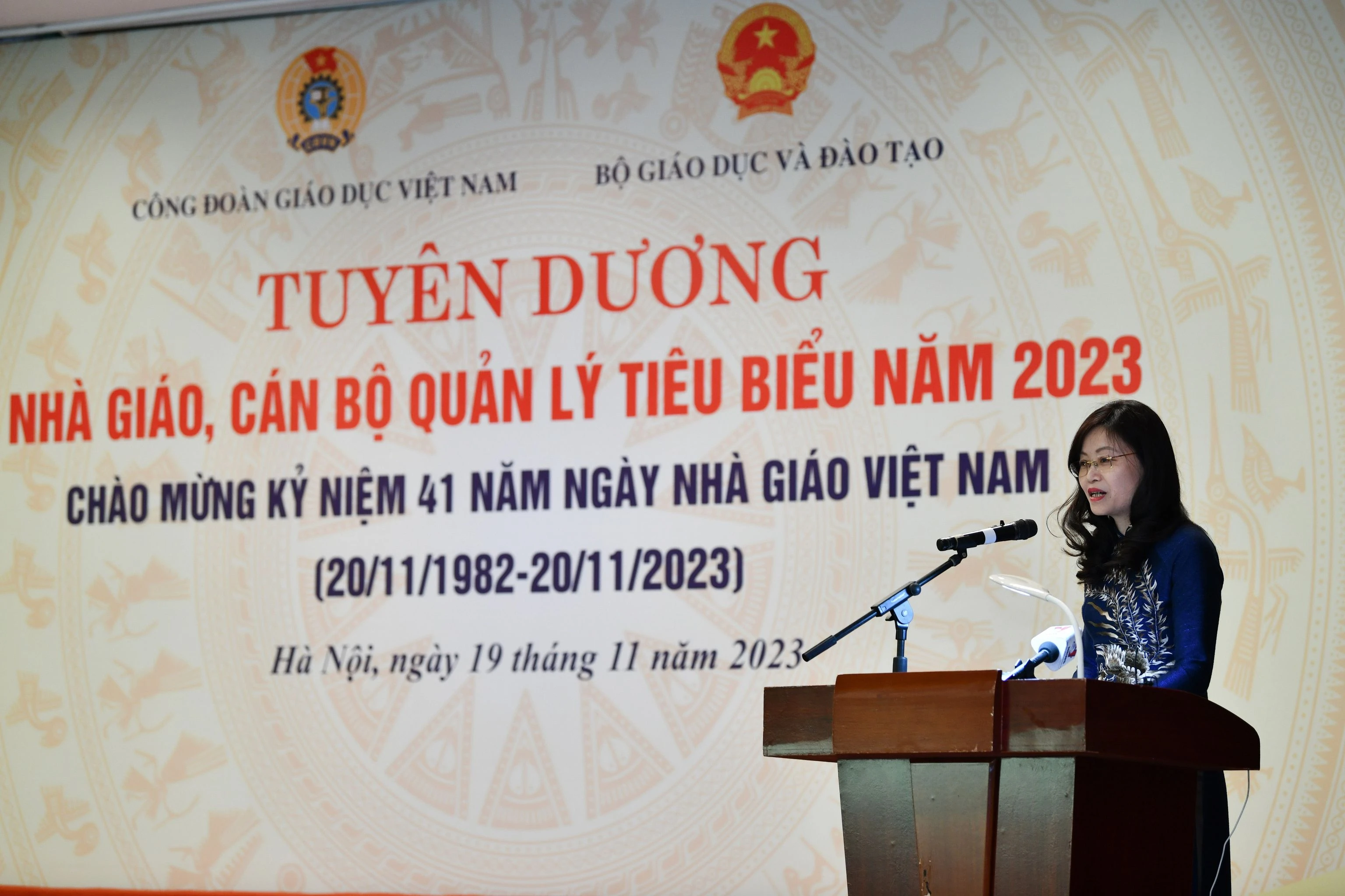 Bà Nguyễn Thị Hạnh – Phó Vụ trưởng Vụ Tổ chức cán bộ (Bộ GD&amp;ĐT).