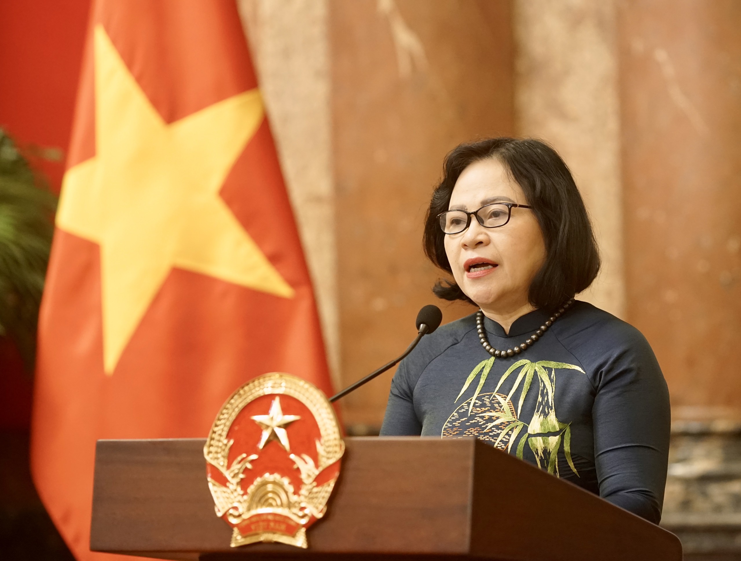 Thứ trưởng Bộ GD&ĐT Ngô Thị Minh phát biểu tại buổi gặp mặt. Thứ trưởng Bộ GD&ĐT Ngô Thị Minh phát biểu tại buổi gặp mặt.