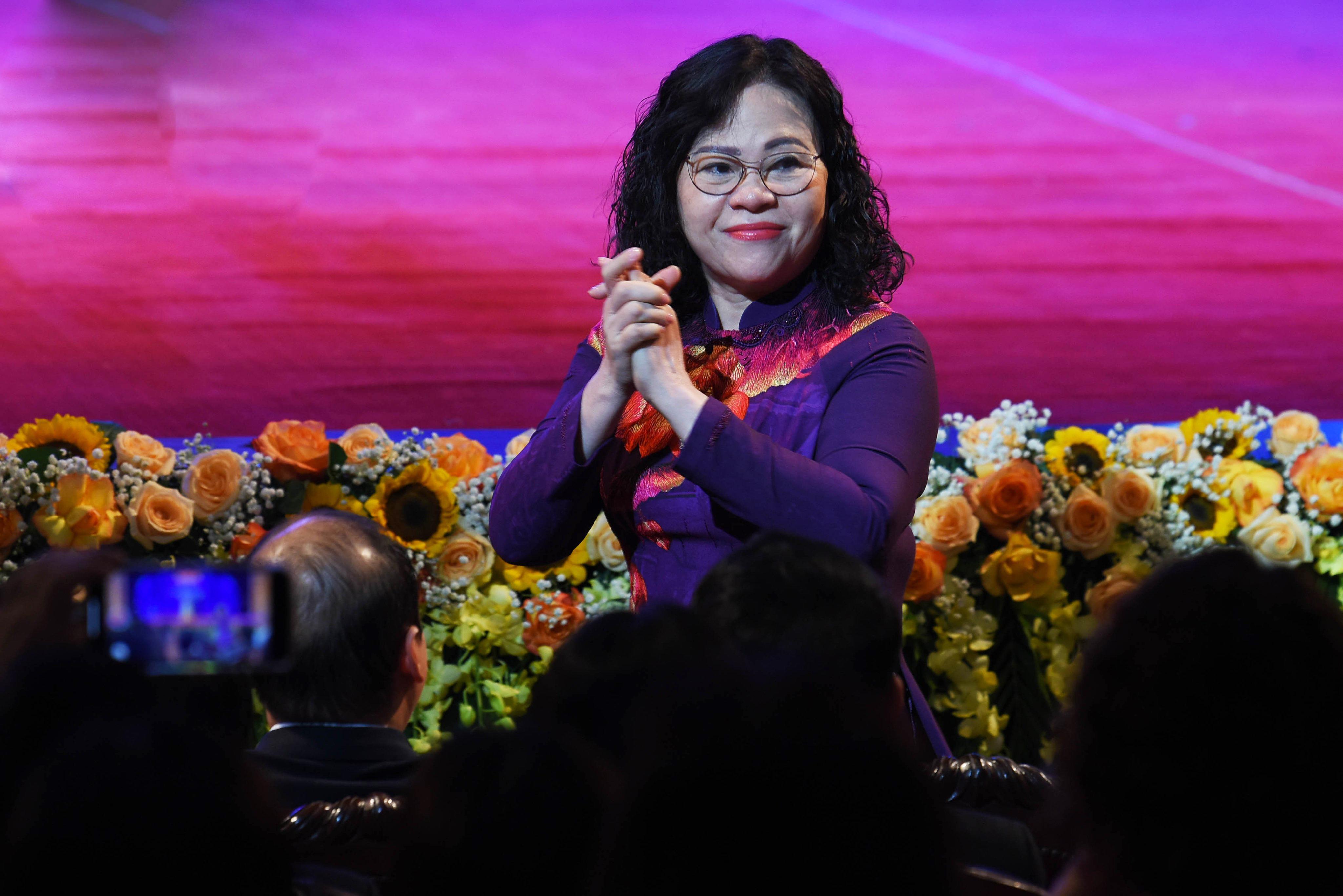 Bà Ngô Thị Minh - Thứ trưởng Bộ Giáo dục và Đào tạo. Bà Ngô Thị Minh - Thứ trưởng Bộ Giáo dục và Đào tạo.