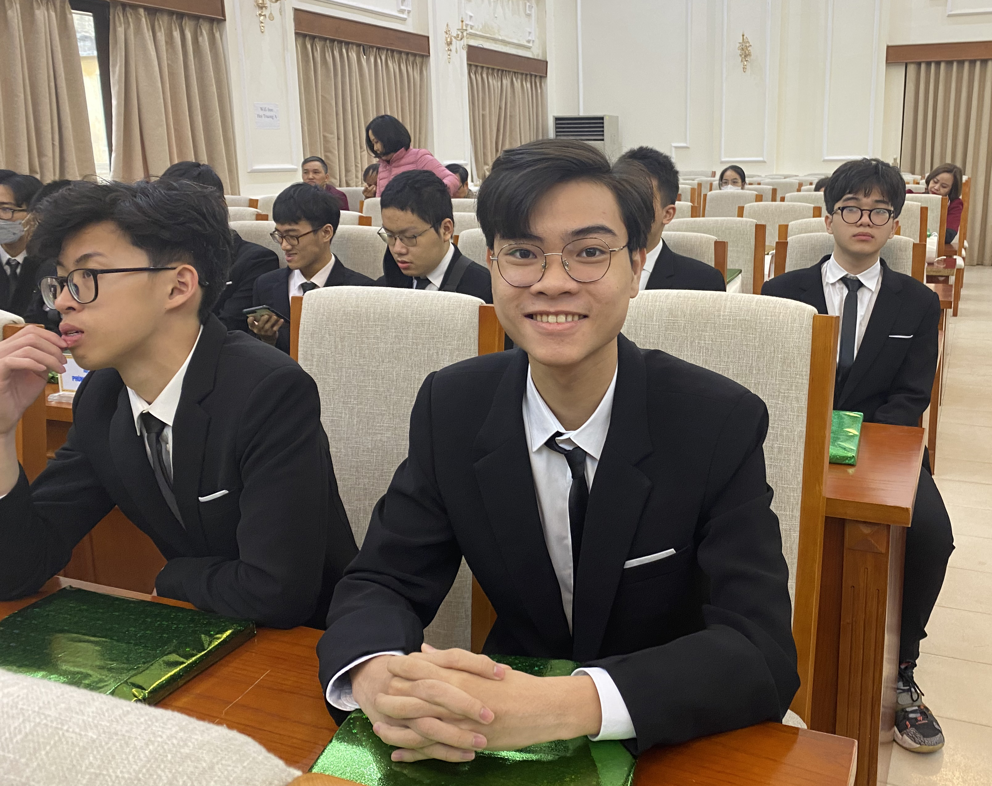 Vinh danh học sinh đoạt giải Olympic và Khoa học kỹ thuật quốc tế ảnh 7