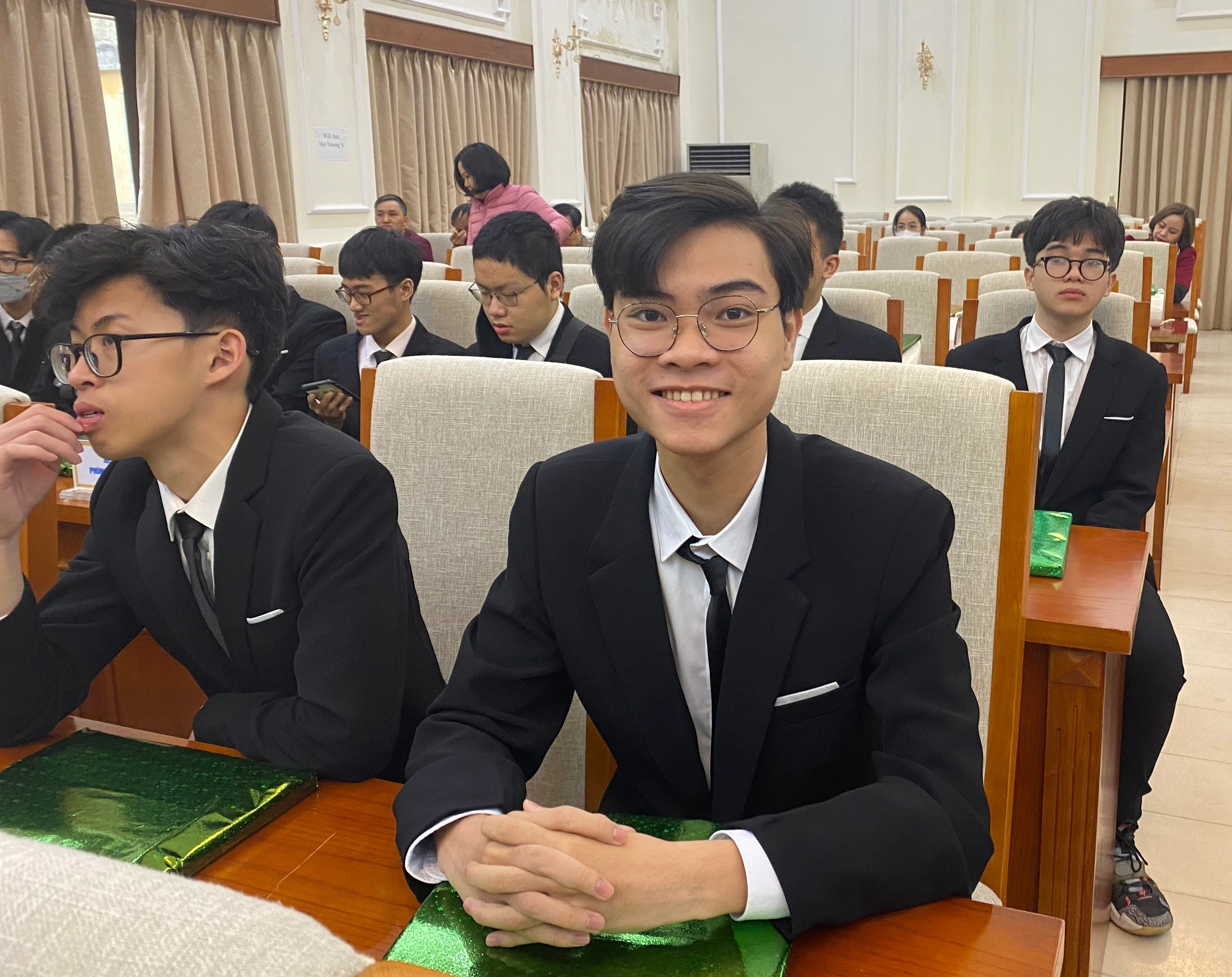 Vinh danh học sinh đoạt giải Olympic và Khoa học kỹ thuật quốc tế ảnh 7