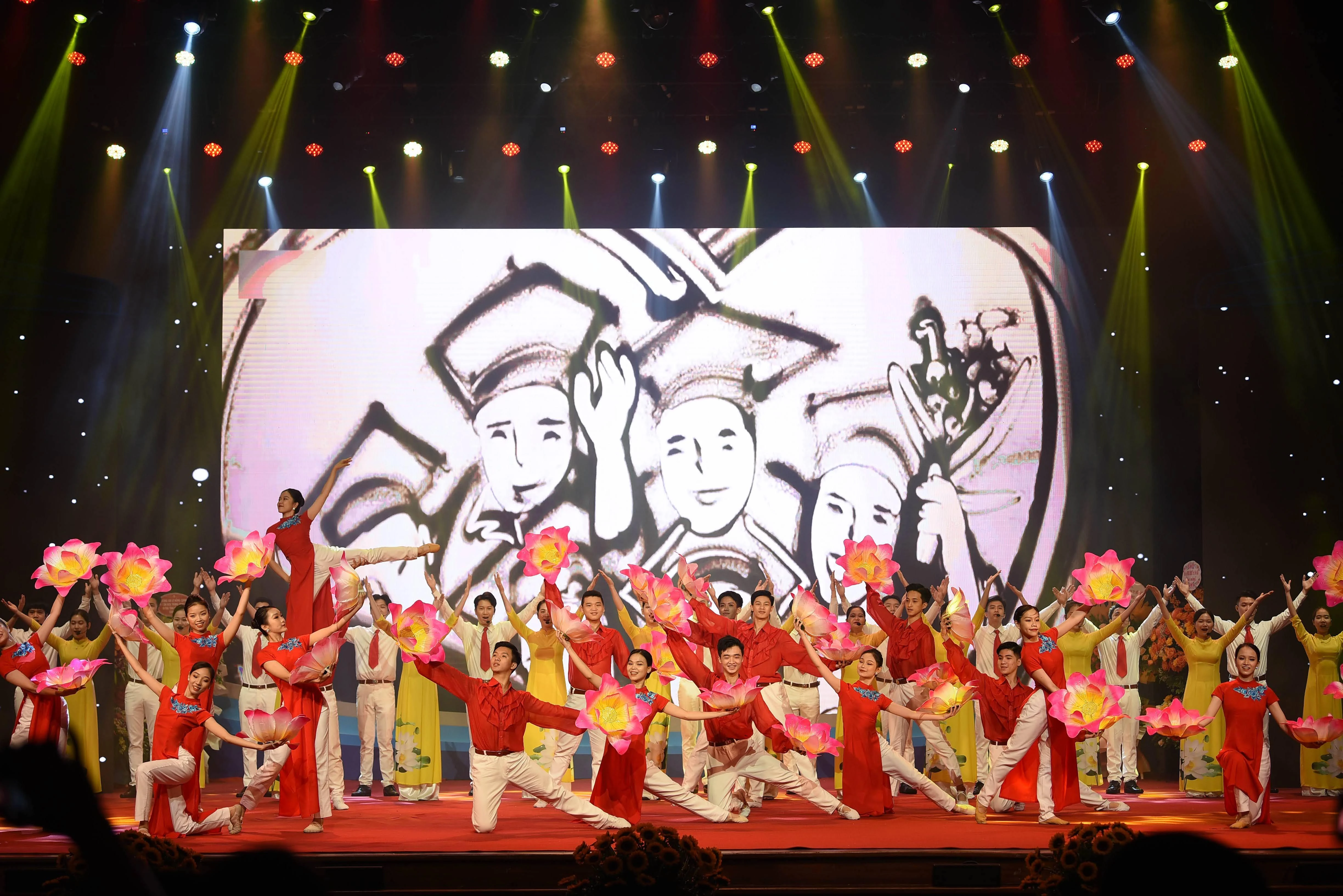 Đại lễ kỷ niệm 40 năm ngày Nhà giáo Việt Nam ảnh 26