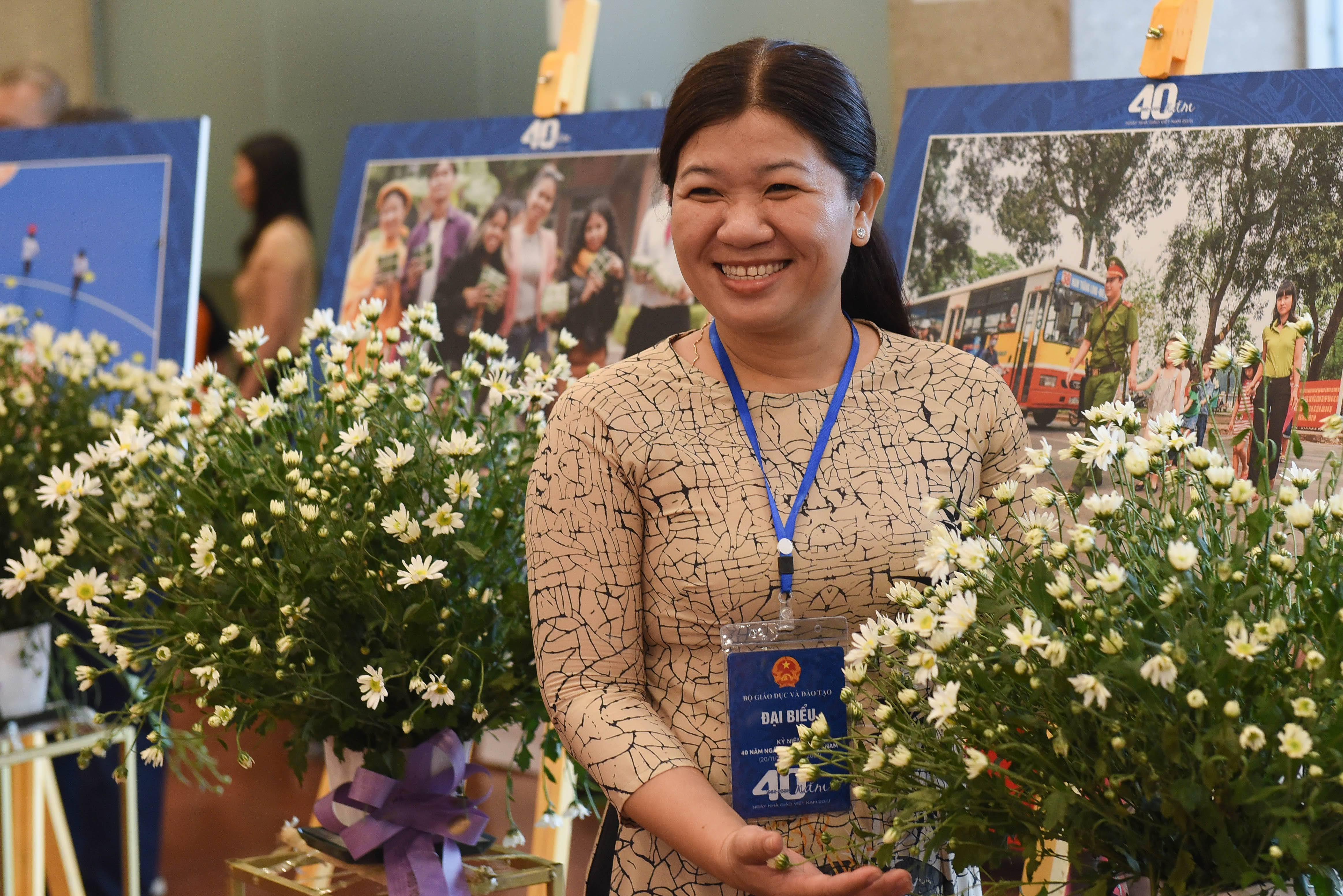 Đại lễ kỷ niệm 40 năm ngày Nhà giáo Việt Nam ảnh 13 Đại lễ kỷ niệm 40 năm ngày Nhà giáo Việt Nam ảnh 13