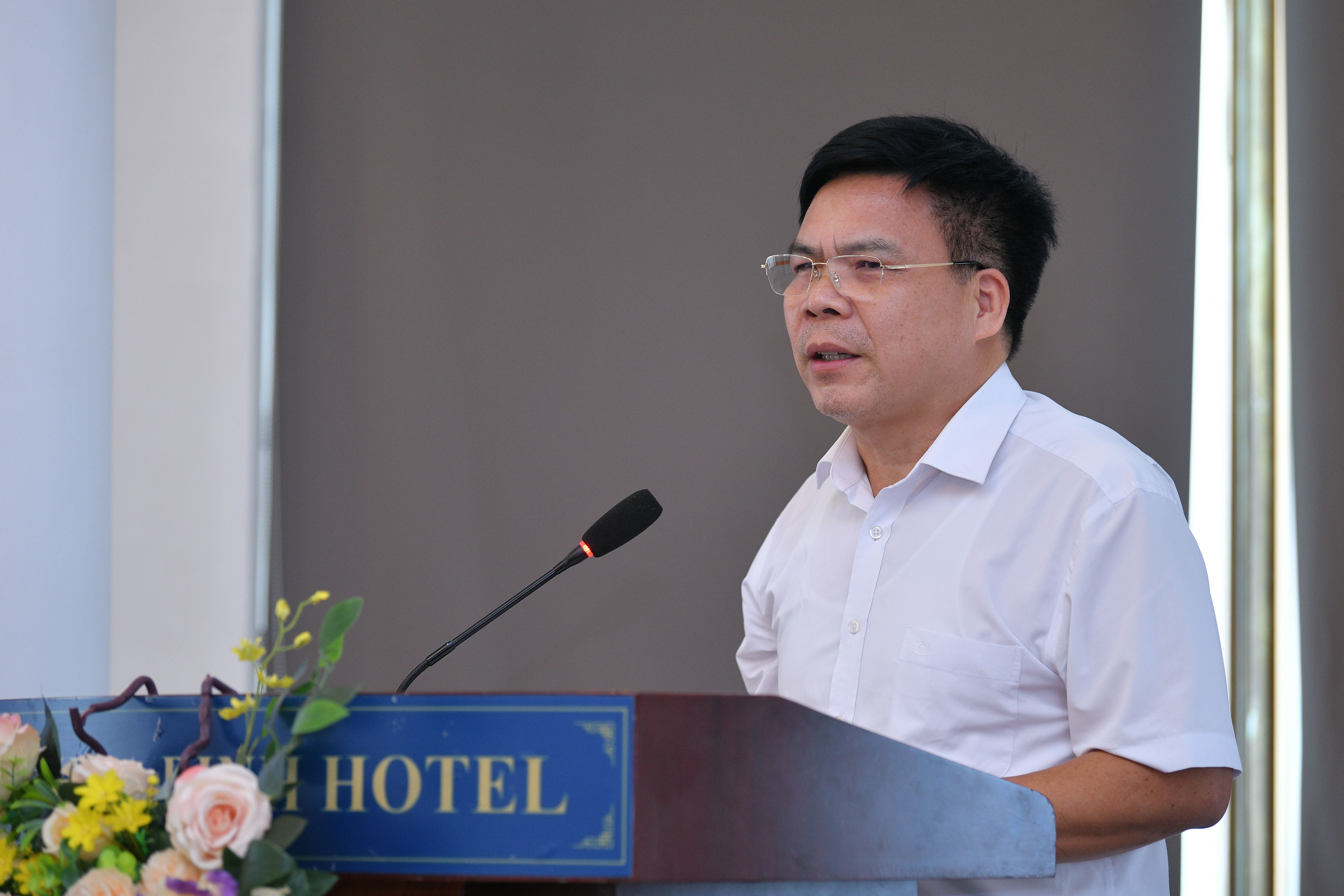 Ông Đinh Xuân Thắng, Phó Vụ trưởng Vụ Tuyên truyền, Ủy ban Dân tộc. Ông Đinh Xuân Thắng, Phó Vụ trưởng Vụ Tuyên truyền, Ủy ban Dân tộc.