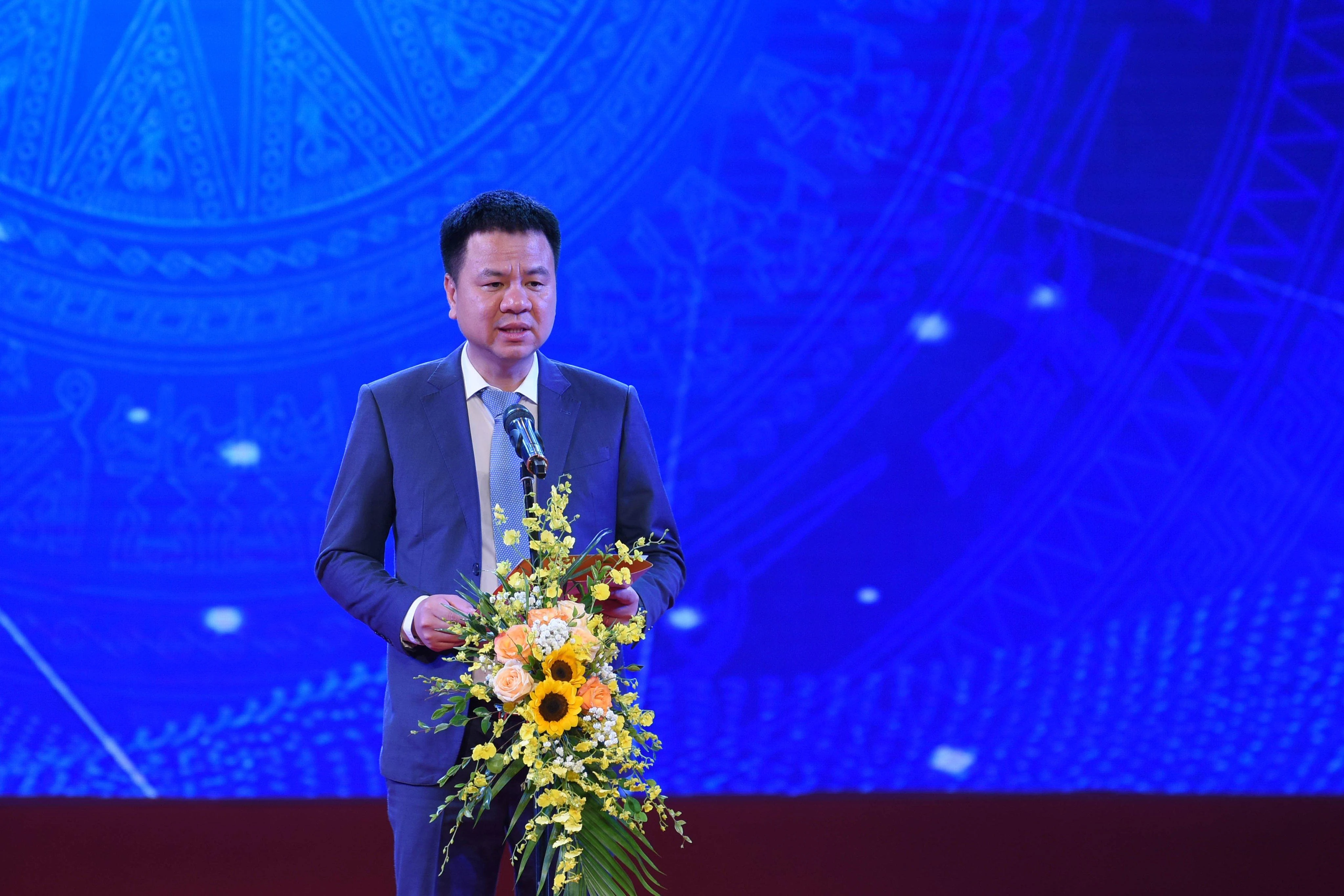 Nhà báo Triệu Ngọc Lâm - Tổng Biên tập Báo Giáo dục và Thời đại phát biểu khai mạc.