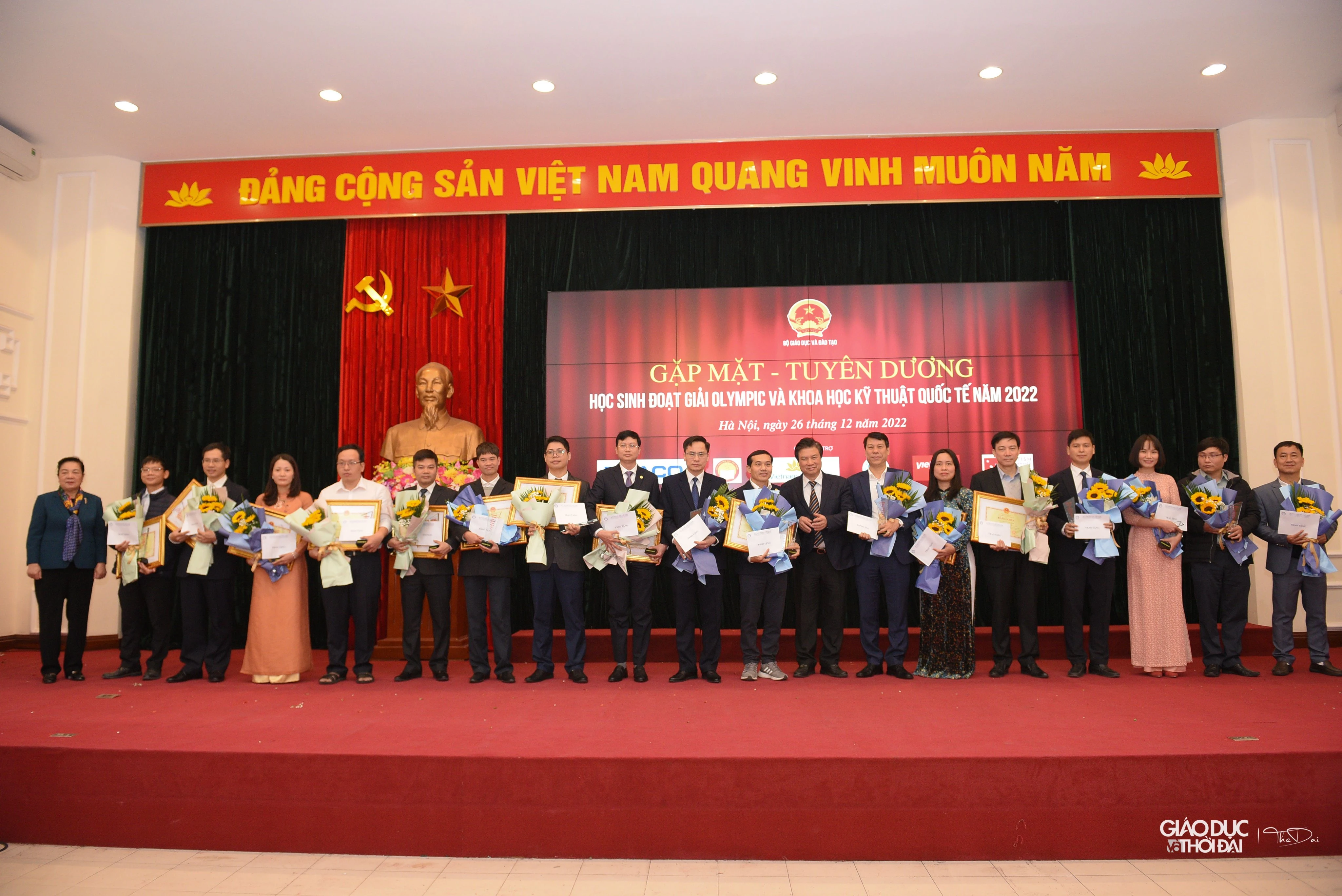Vinh danh học sinh đoạt giải Olympic và Khoa học kỹ thuật quốc tế ảnh 28