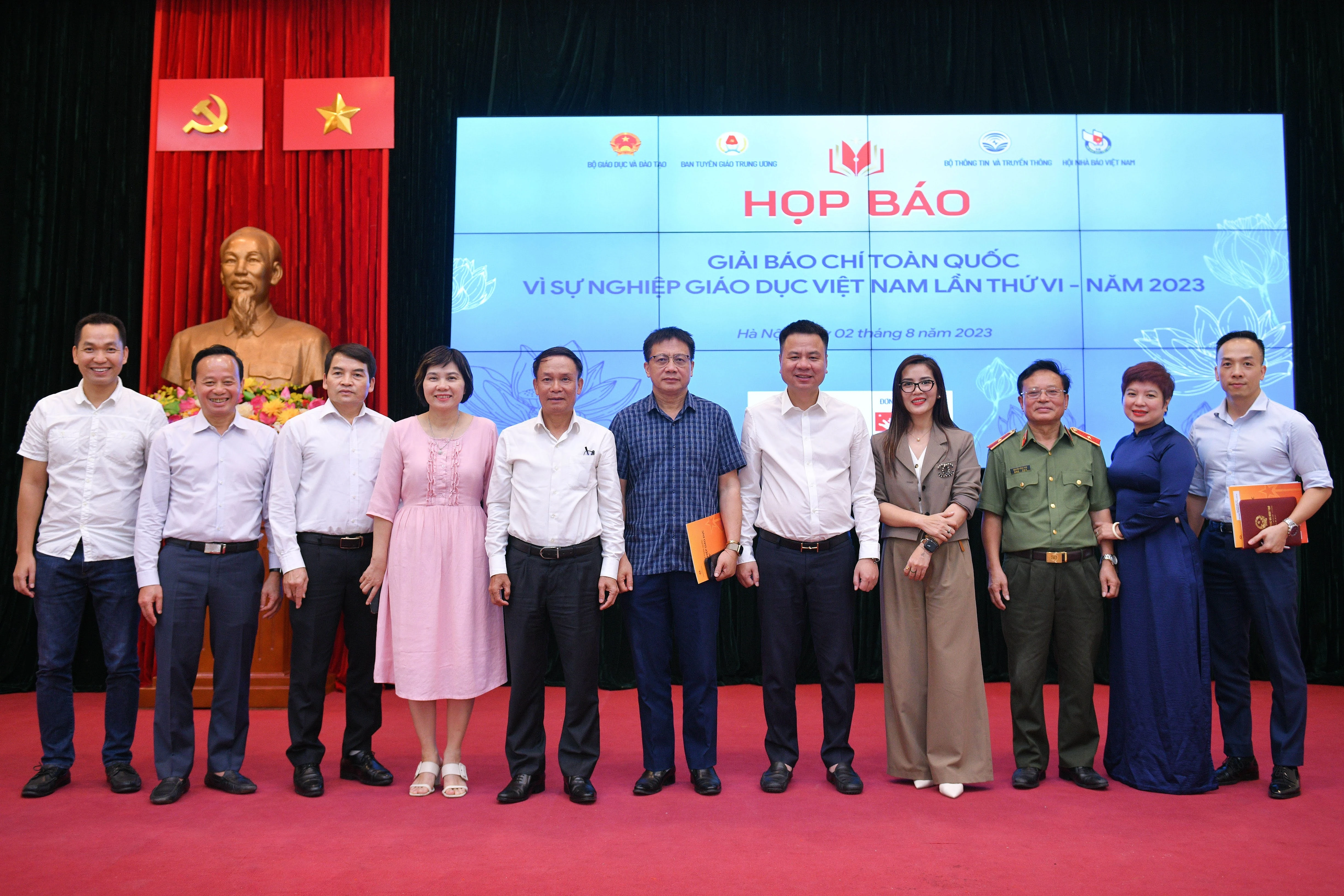 Các đại biểu tham dự buổi Họp báo.