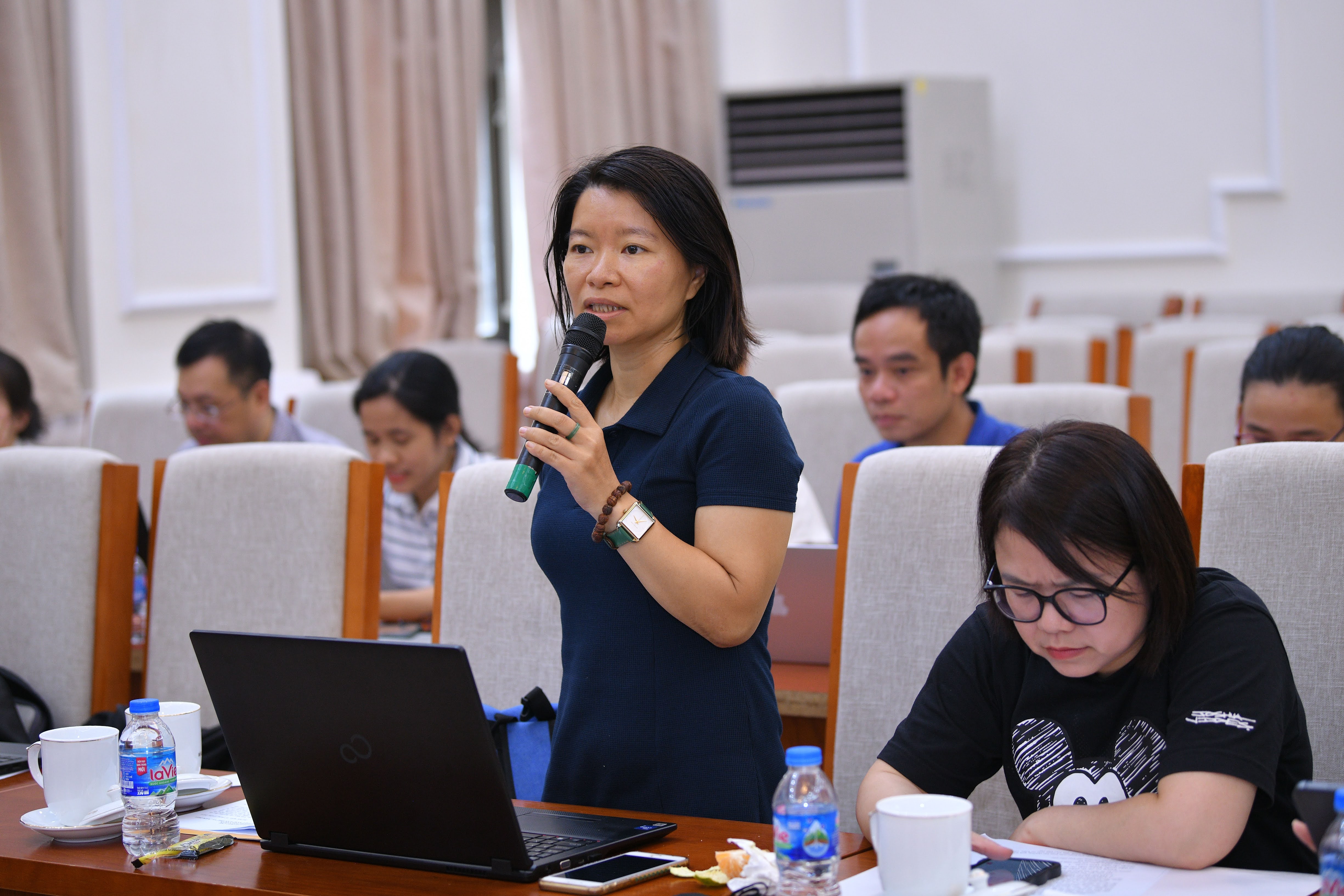 Phóng viên Báo/Đài đặt câu hỏi tới Ban tổ chức giải. Phóng viên Báo/Đài đặt câu hỏi tới Ban tổ chức giải.