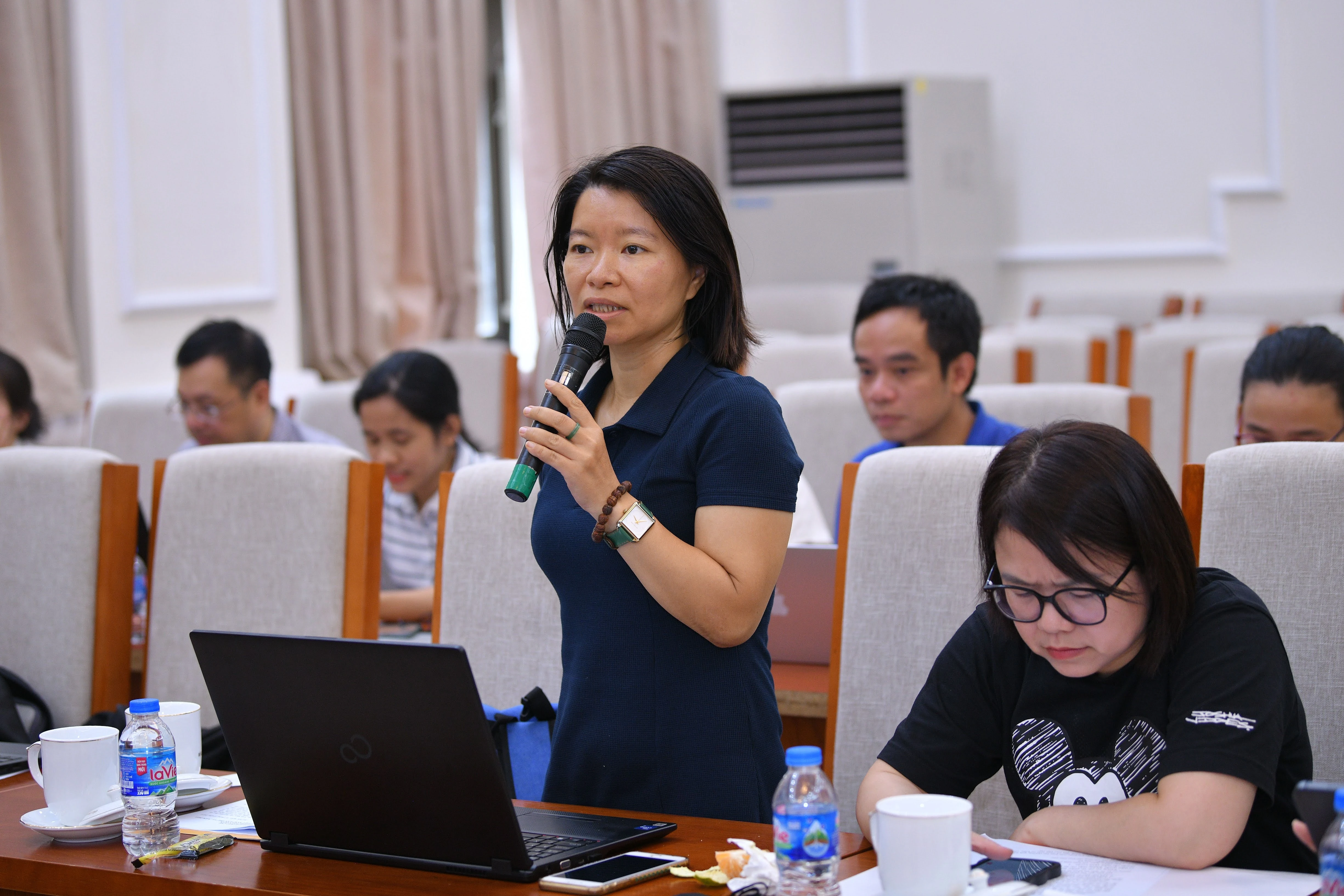 Phóng viên Báo/Đài đặt câu hỏi tới Ban tổ chức giải.