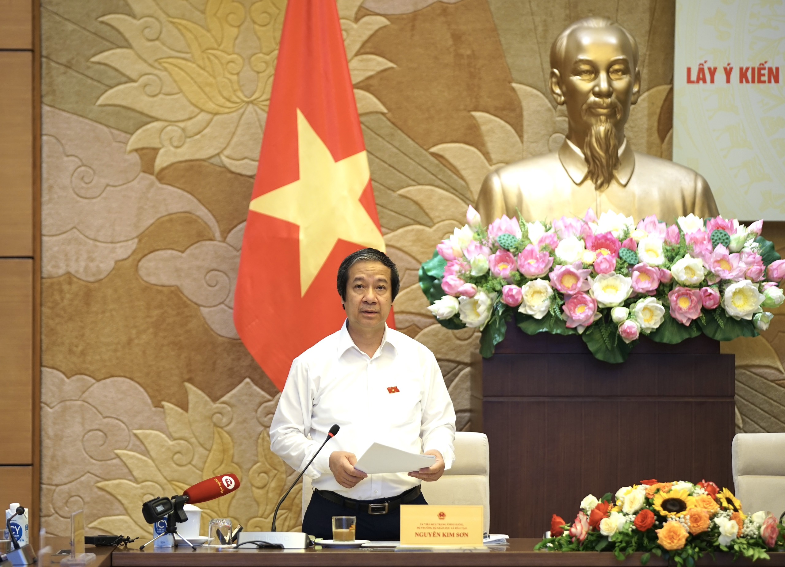 Bộ trưởng Nguyễn Kim Sơn phát biểu tại hội thảo. Bộ trưởng Nguyễn Kim Sơn phát biểu tại hội thảo.