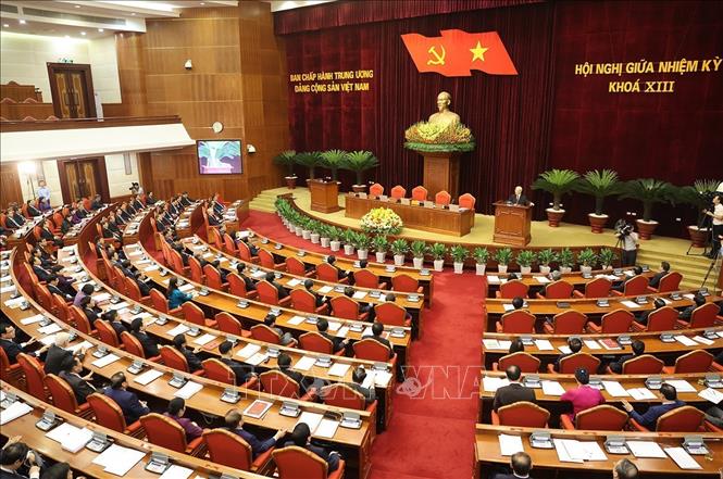 Tổng Bí thư Nguyễn Phú Trọng phát biểu bế mạc Hội nghị Trung ương giữa nhiệm kỳ khóa XIII. Ảnh: Trí Dũng/TTXVN Tổng Bí thư Nguyễn Phú Trọng phát biểu bế mạc Hội nghị Trung ương giữa nhiệm kỳ khóa XIII. Ảnh: Trí Dũng/TTXVN