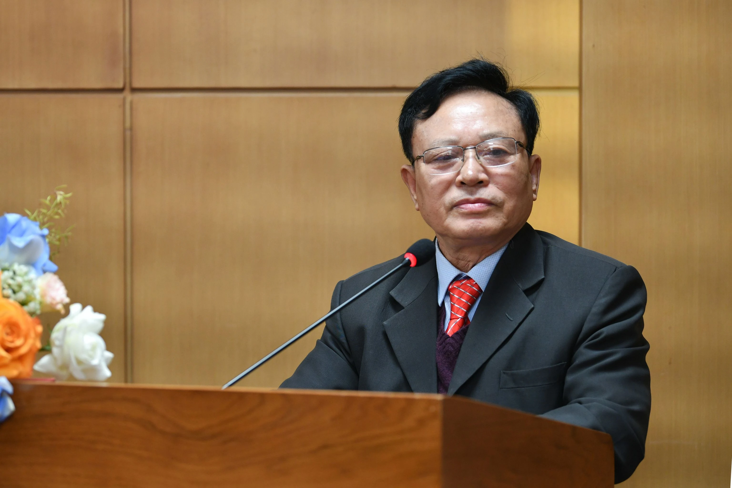 Thiếu tướng, nhà văn Nguyễn Hồng Thái - nguyên Tổng Biên tập Tạp chí Công an nhân dân xúc động vì được thấy nhiều tấm gương tốt, câu chuyện đẹp của thầy trò hiện lên trên mặt báo, thước phim, sóng phát thanh.