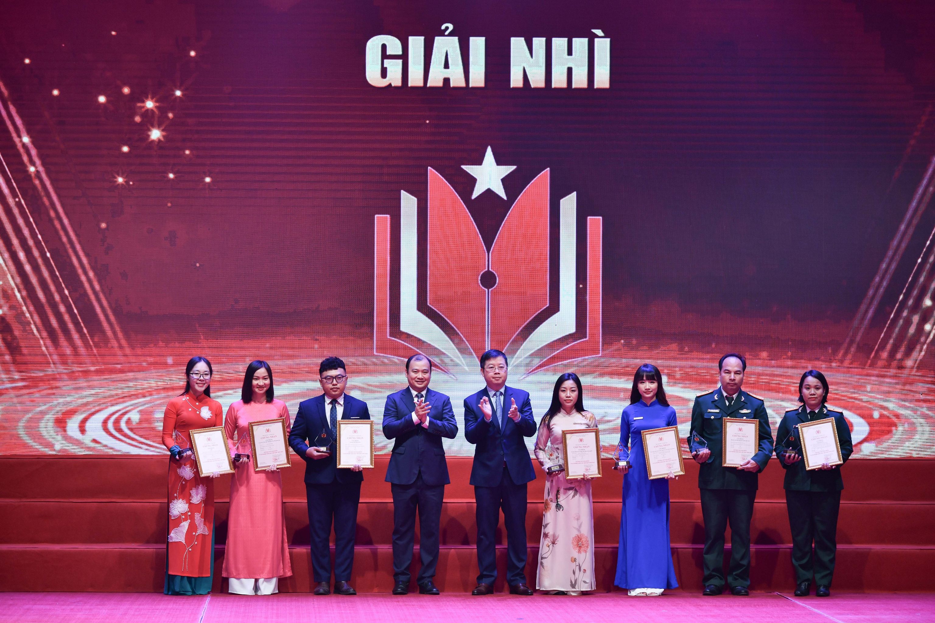 Lễ trao Giải báo chí toàn quốc 'Vì sự nghiệp Giáo dục Việt Nam' năm 2023 ảnh 18 Lễ trao Giải báo chí toàn quốc 'Vì sự nghiệp Giáo dục Việt Nam' năm 2023 ảnh 18