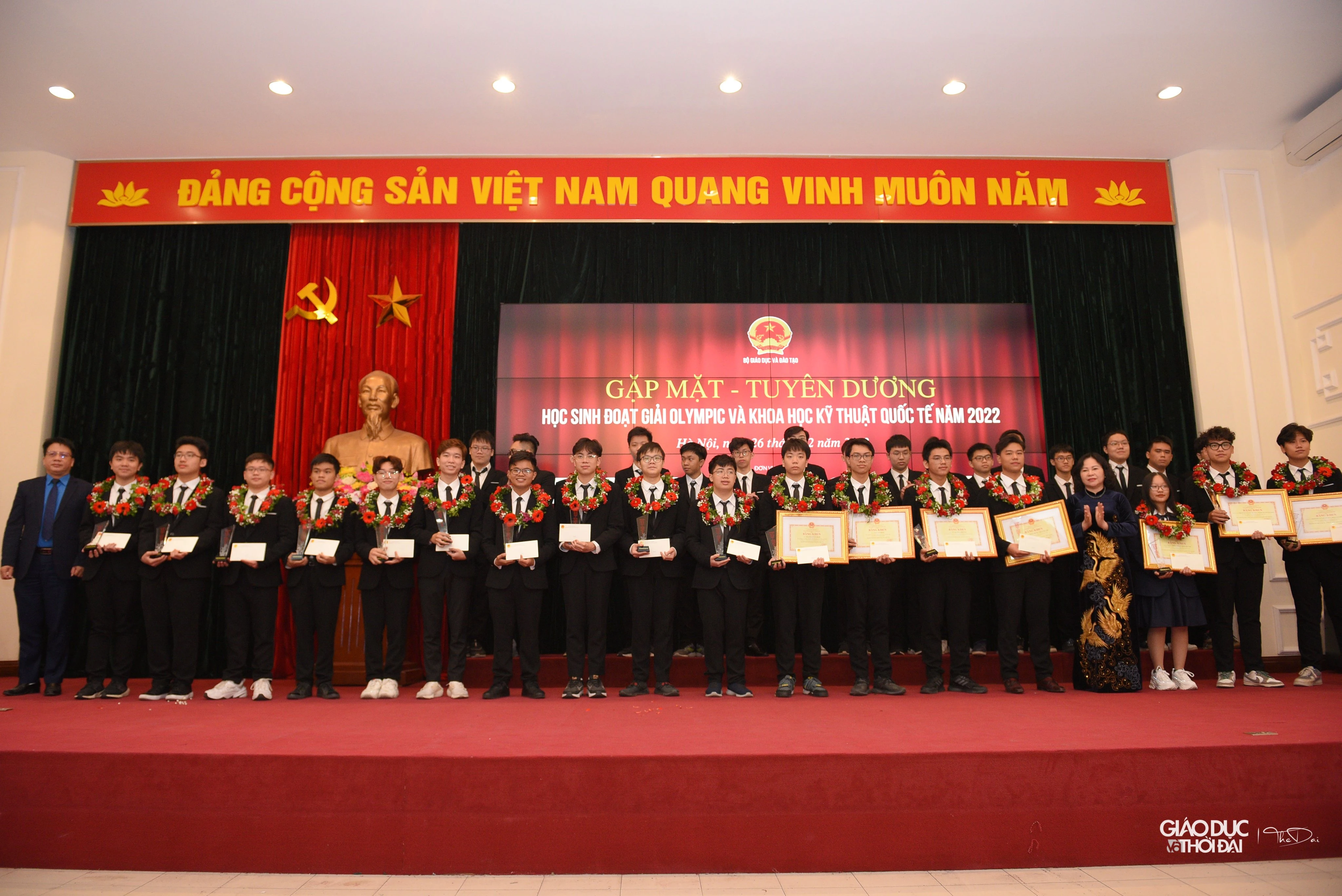 Vinh danh học sinh đoạt giải Olympic và Khoa học kỹ thuật quốc tế ảnh 27
