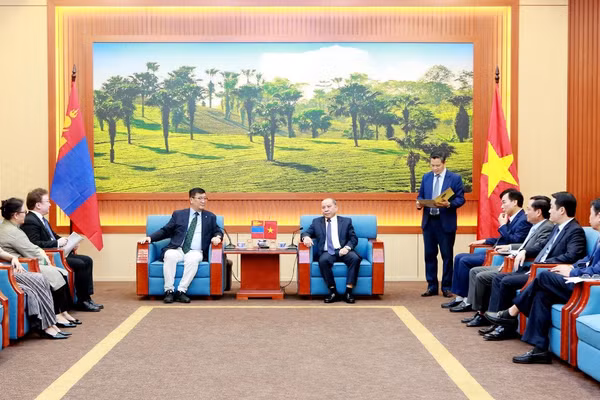 Quang cảnh buổi làm việc. (Ảnh: Ngọc Kiên)