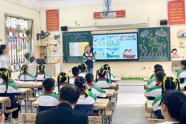 Trường Tiểu học Phạm Công Bình đẩy mạnh ứng dụng công nghệ thông tin trong dạy và học.