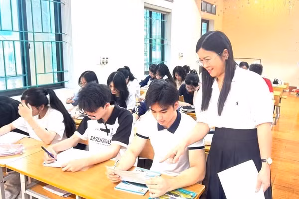 Tiết học của cô và trò Trường THPT Đoan Hùng (ảnh tư liệu trong năm học 2025 - 2026).