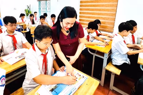 Tiết học của cô và trò Trường THCS Thọ Sơn.