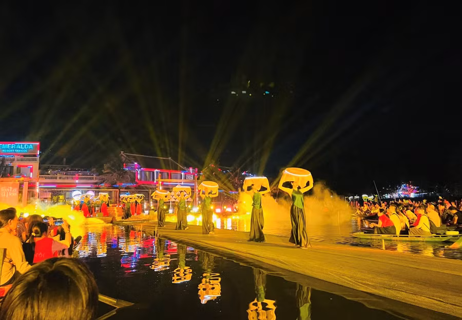 nganh-du-lich-thang-lon-dip-nghi-le-2.jpg