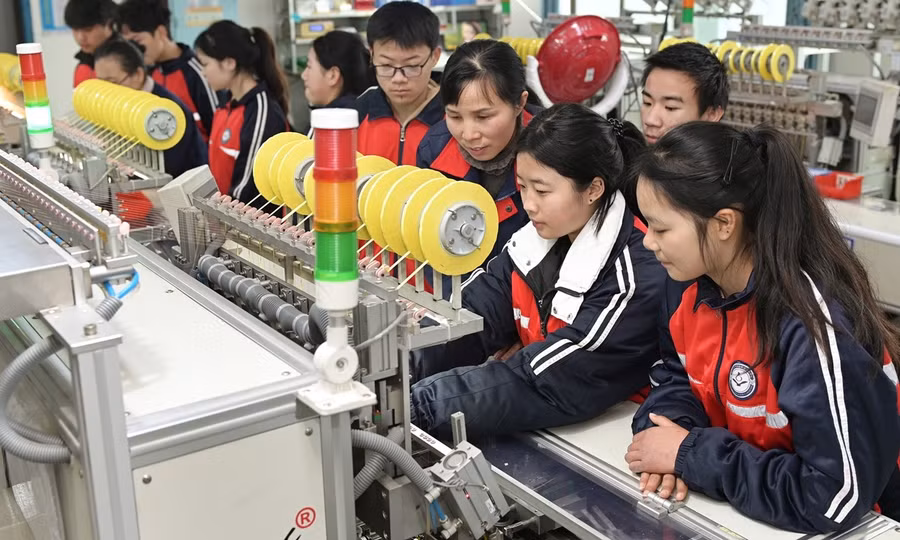 Trung Quốc hiện có khoảng 17 triệu sinh viên theo học tại hơn 1.500 trường nghề. Ảnh: Global Times