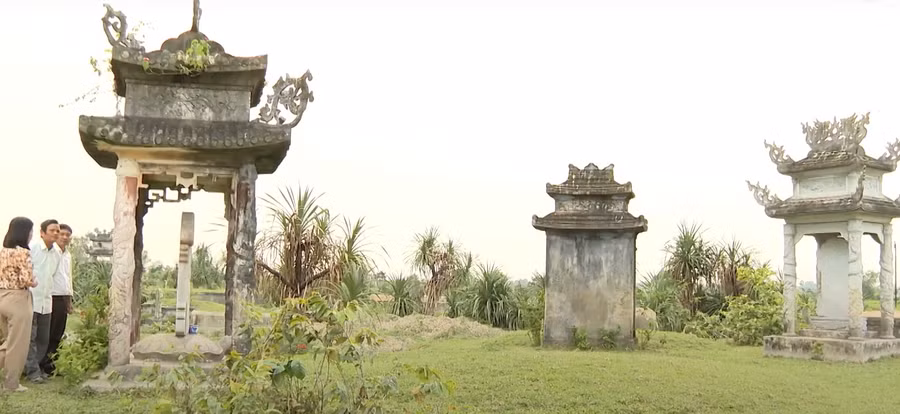 tien-si-khai-khoa-xu-dang-trong-1.png