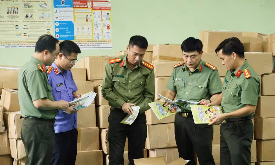 can-trong-de-khong-mua-phai-sach-giao-khoa-gia-1.jpg