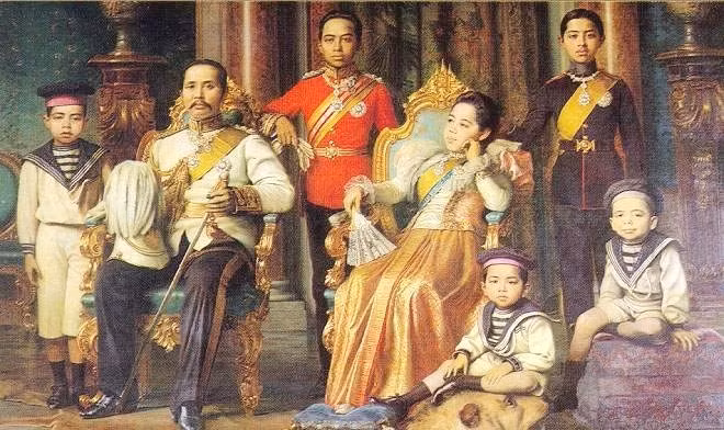 Quốc vương Chulalongkorn và vợ con. Ảnh: Amusingplanet.com - Rbth.com
