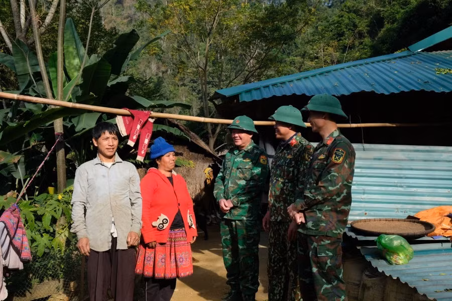 cuoc-truy-duoi-trong-bong-toi-1.jpg
