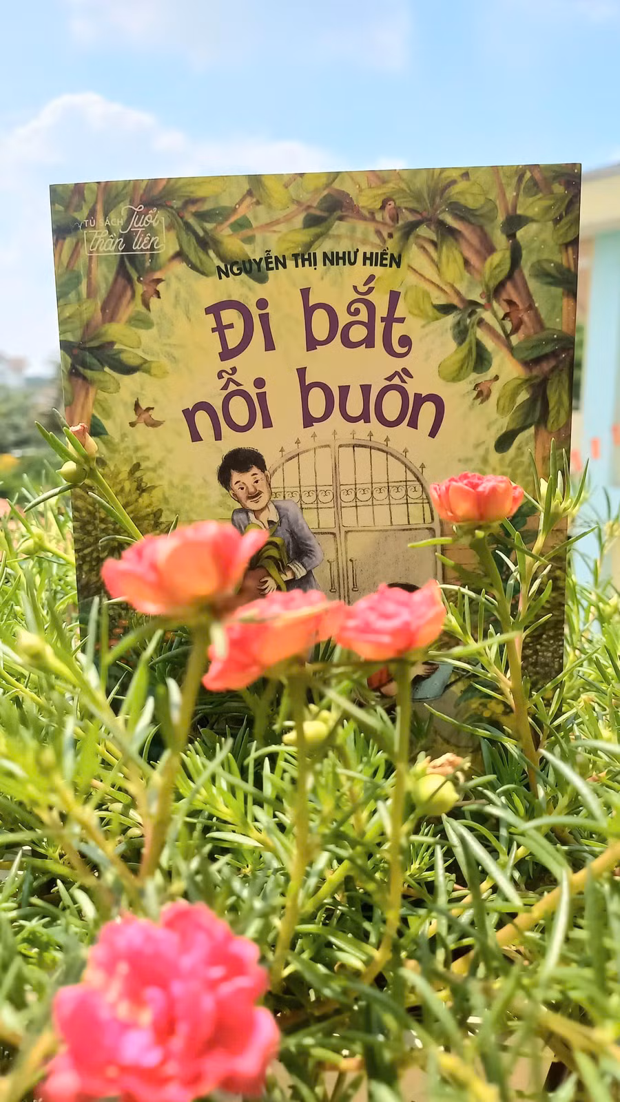 tu-trang-sach-mo-nhung-dieu-am-ap-cho-tuoi-tho-1.jpg