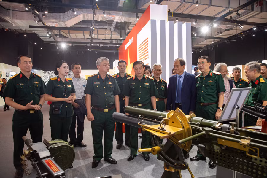 cong-nghe-tai-hien-hanh-trinh-80-nam-giu-vung-loi-the-doc-lap-3.jpg