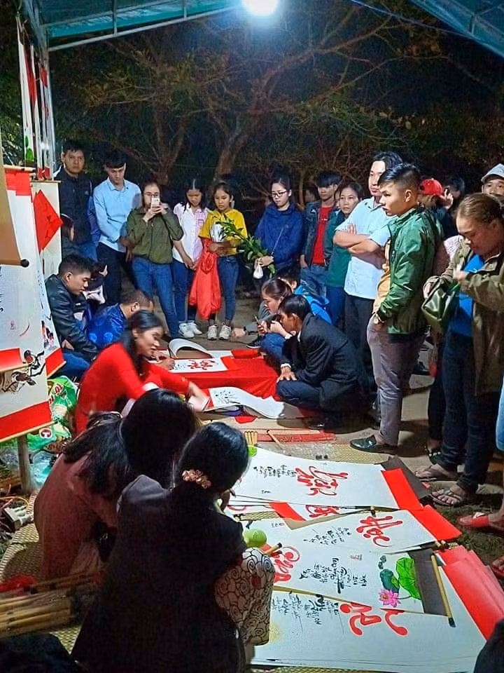 lay-lung-khoa-bang-bich-la-dong-3.jpg