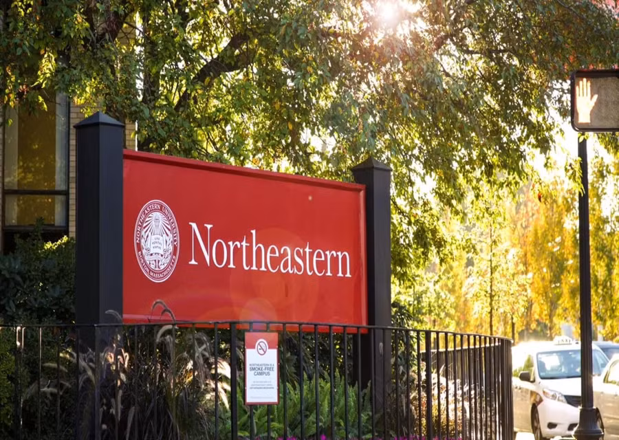 Đại học Northeastern, Mỹ.