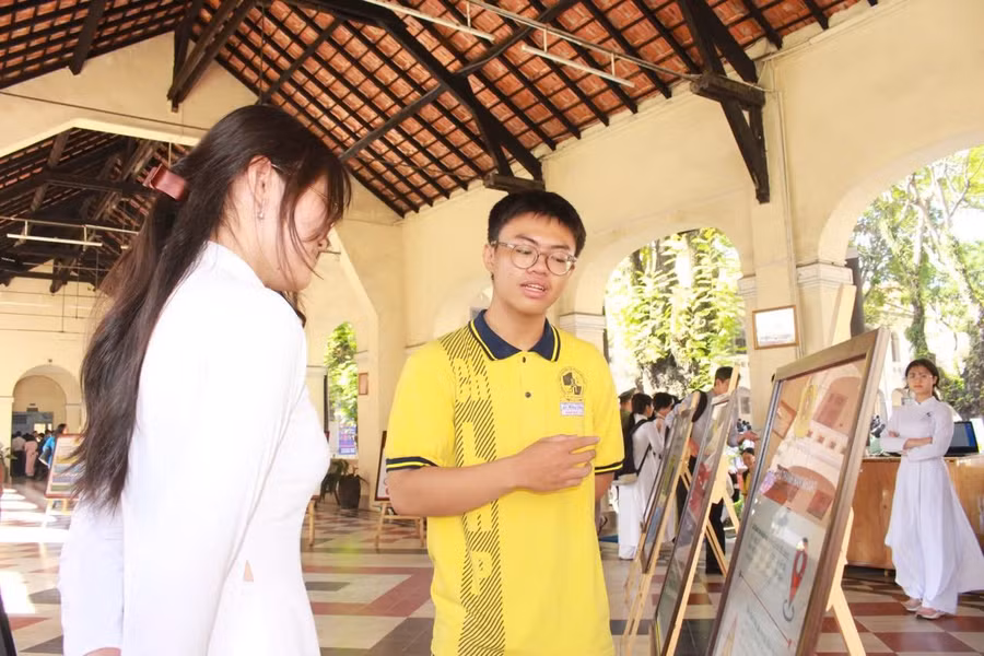phong-chong-lua-dao-tren-mang-hoc-sinh-sinh-vien-khong-con-don-doc-1.jpg