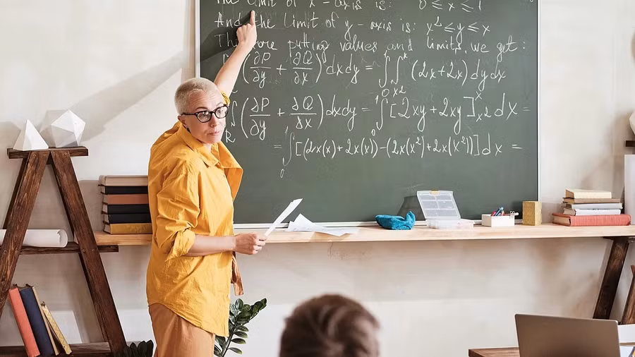Giáo viên EU có xu hướng 'già hóa' về độ tuổi.
