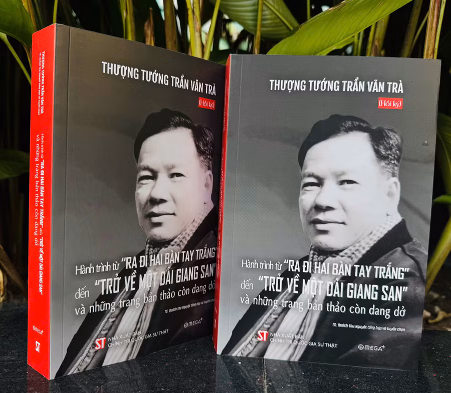 Cuốn sách được chọn lọc, chỉnh lý và biên soạn từ di cảo đồ sộ của Thượng tướng Trần Văn Trà.