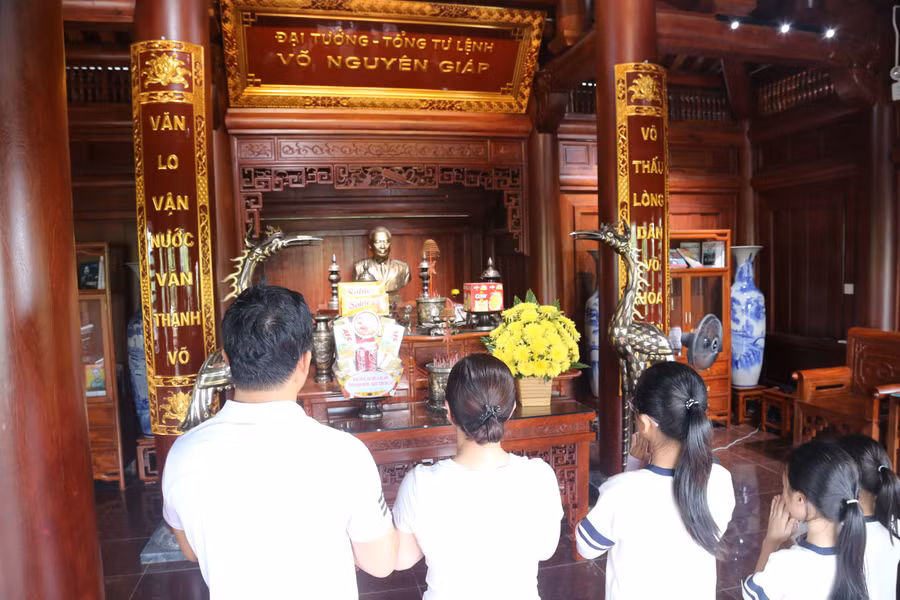 tet-doc-lap-tren-que-huong-dai-tuong-vo-nguyen-giap-5.jpg