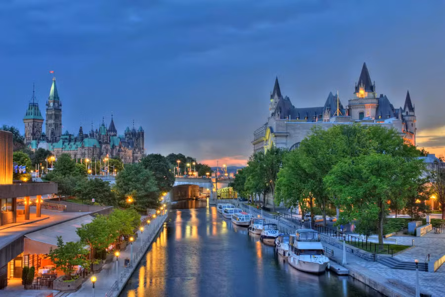 Thiếu hụt sinh viên quốc tế ảnh hưởng đến giáo dục và kinh tế Canada.