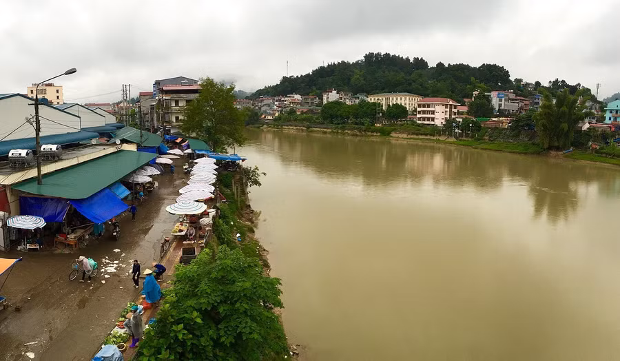 vi-hoang-giap-tai-nang-duoc-vua-khang-hy-dac-le-2.jpg