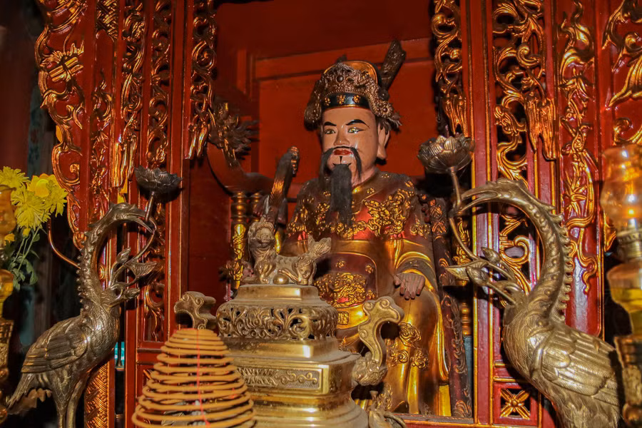 sat-hai-dai-vuong-hoang-ta-thon-tuong-thuy-quan-lung-danh-3.jpg